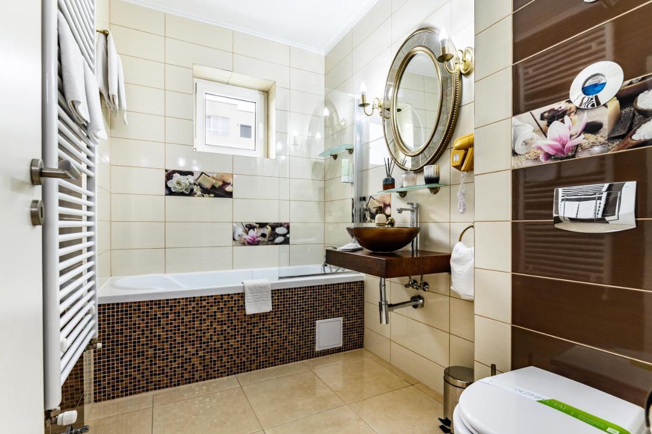 Luxury Apartment Avantgarden 3 ブラショフ エクステリア 写真