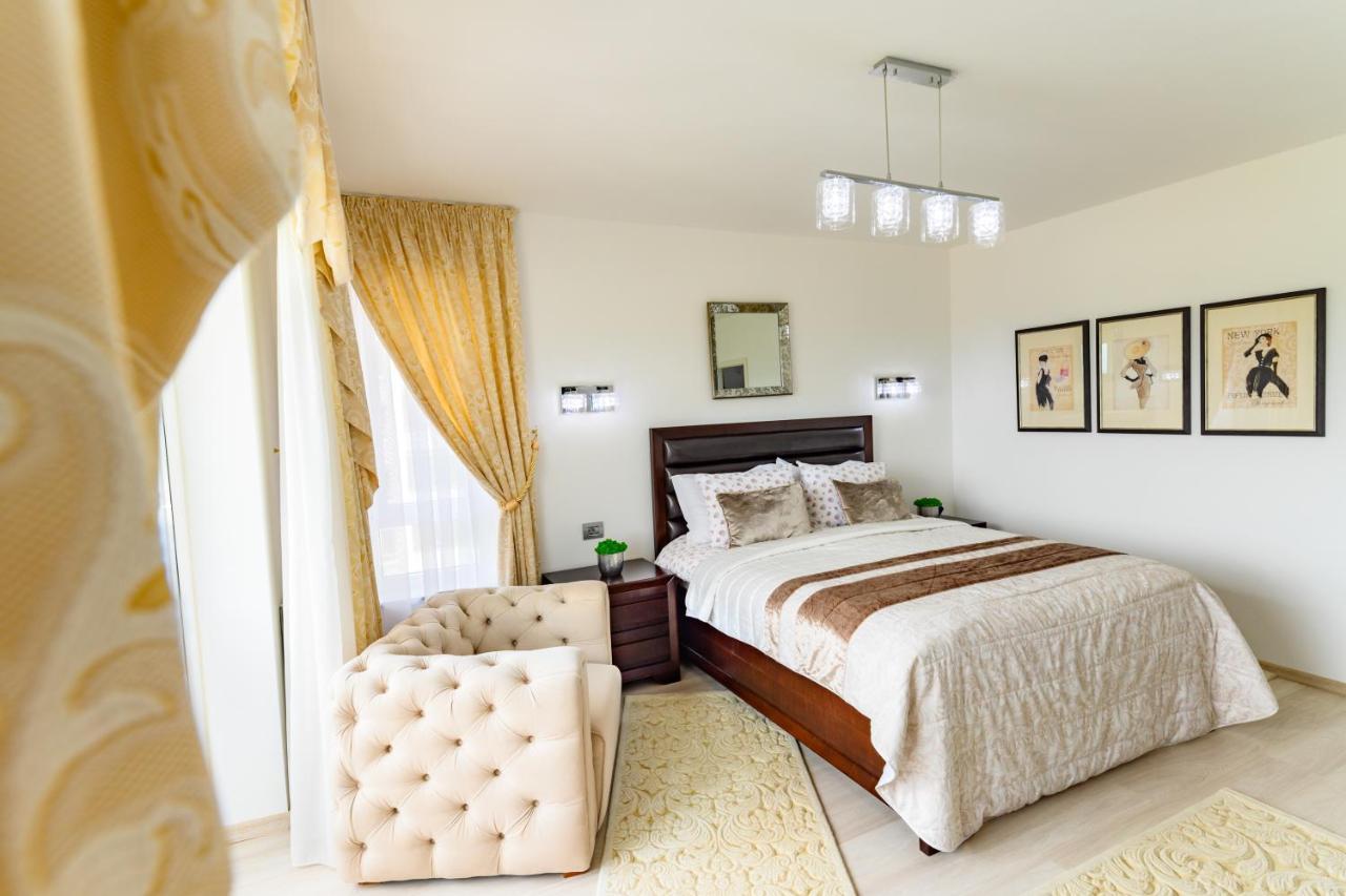 Luxury Apartment Avantgarden 3 ブラショフ エクステリア 写真