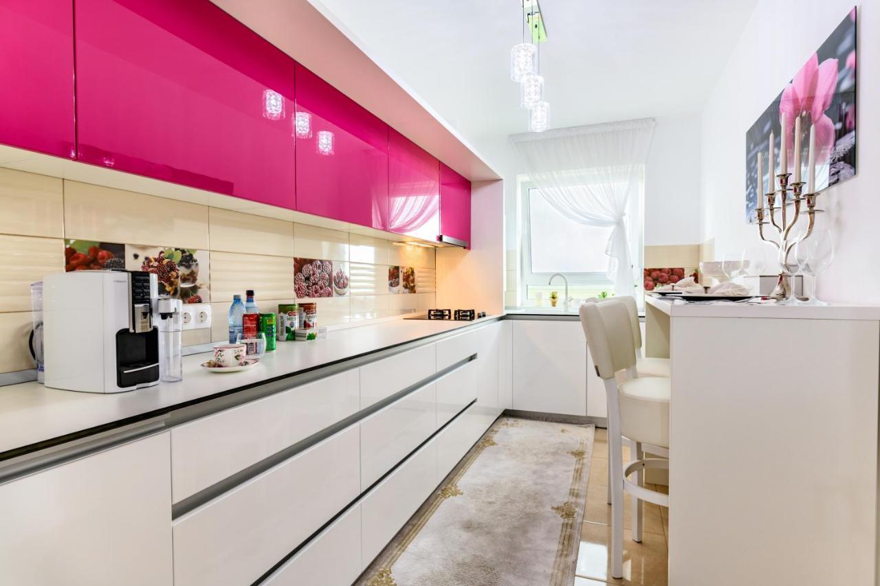 Luxury Apartment Avantgarden 3 ブラショフ エクステリア 写真