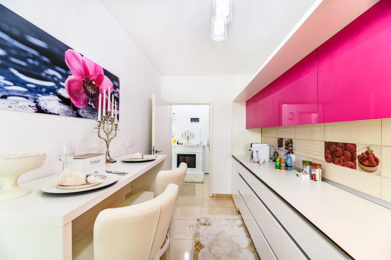 Luxury Apartment Avantgarden 3 ブラショフ エクステリア 写真